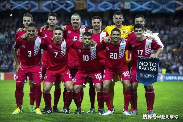 TA：姆巴佩射丢点球后情绪低落 赛后未感谢球迷